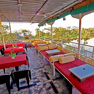 2* Hotel Rang Sagar Haveli